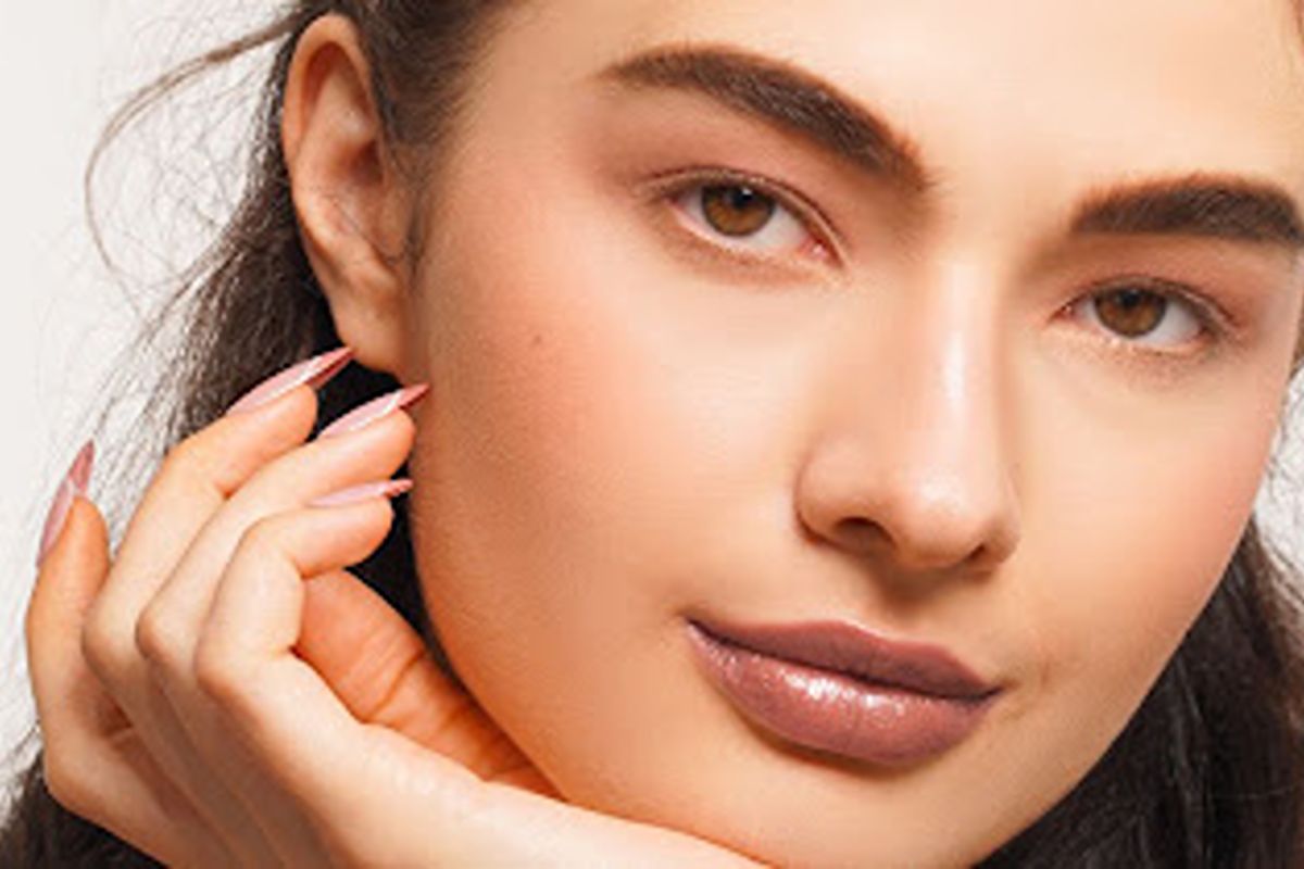 آموزش آرایش برای پوستهای خشک و حساس آموزش آرایش برای پوستهای خشک و حساس